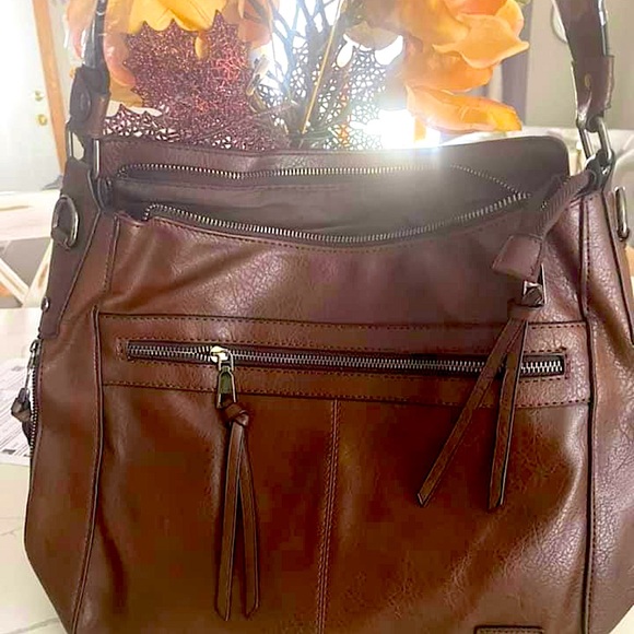 Vegan leather boho shoulder bags with straps! These are gorg - Picture 2 of 2